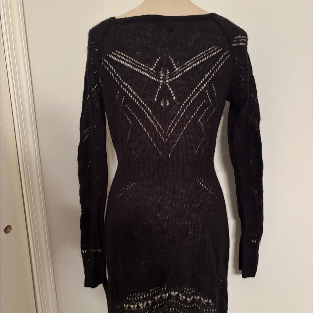 Elegant Light Weight Black Knit Dress size 12 - Picture 5 of 9